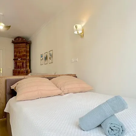 Apartment Seredino Blue Apartment- Modern Comfort In A Quiet Location, 5 Minutes To Old Town & Seaside *