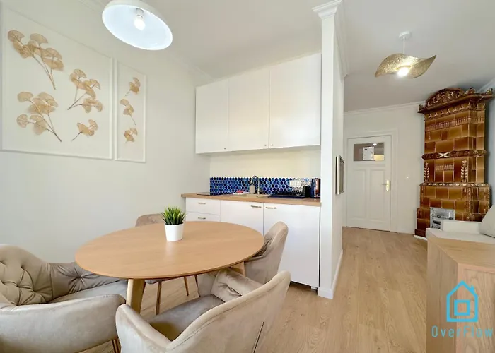 Seredino Blue Apartment- Modern Comfort In A Quiet Location, 5 Minutes To Old Town & Seaside