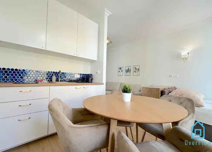 Seredino Blue Apartment- Modern Comfort In A Quiet Location, 5 Minutes To Old Town & Seaside Apartman *