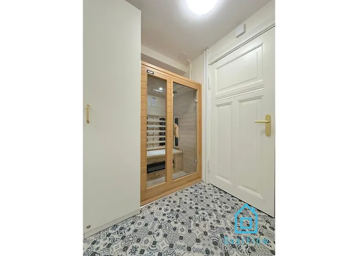 Seredino Blue Apartment- Modern Comfort In A Quiet Location, 5 Minutes To Old Town & Seaside Apartman